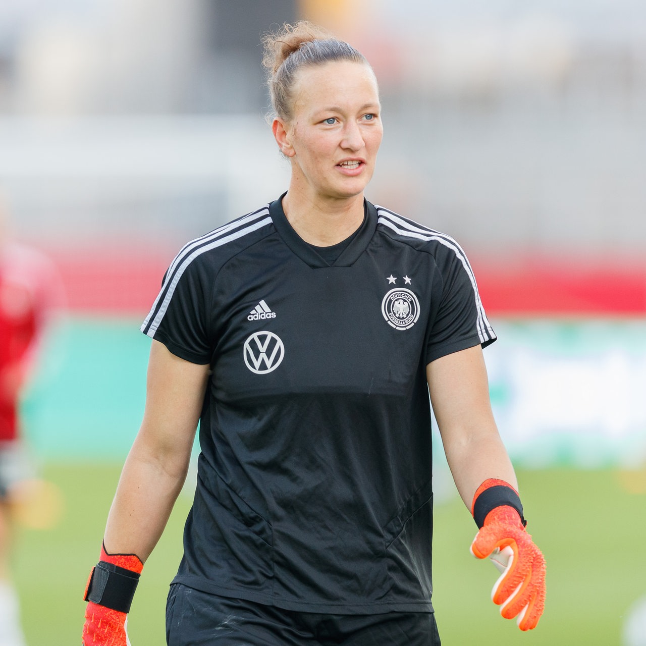 Almuth Schult als Keeperin im Spiel Deutschland gegen Israel im Jahe 2021