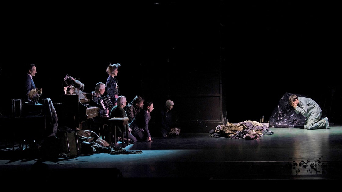 Bühnenszene der Bremer Shakespeare Company "Maß für Maß"