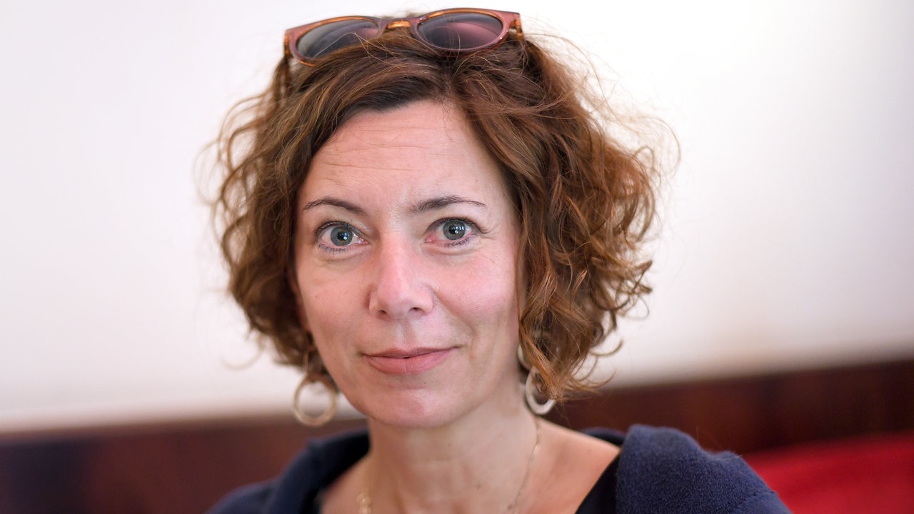 Die Autorin Eva Menasse im Rahmen eines Interviews mit der APA am 20. Juli 2021 in Wien.