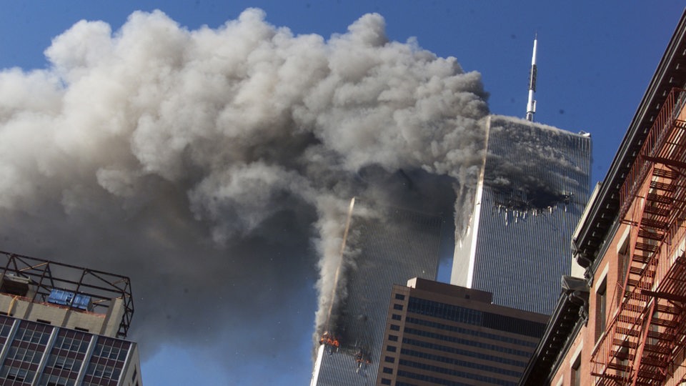 Die brennenden Türme des World Trade Centers am 11. September 2001 (Archivbild)