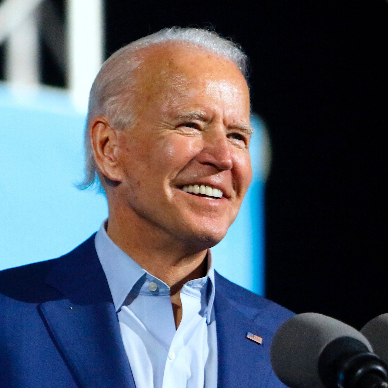 Joe Biden lächelt