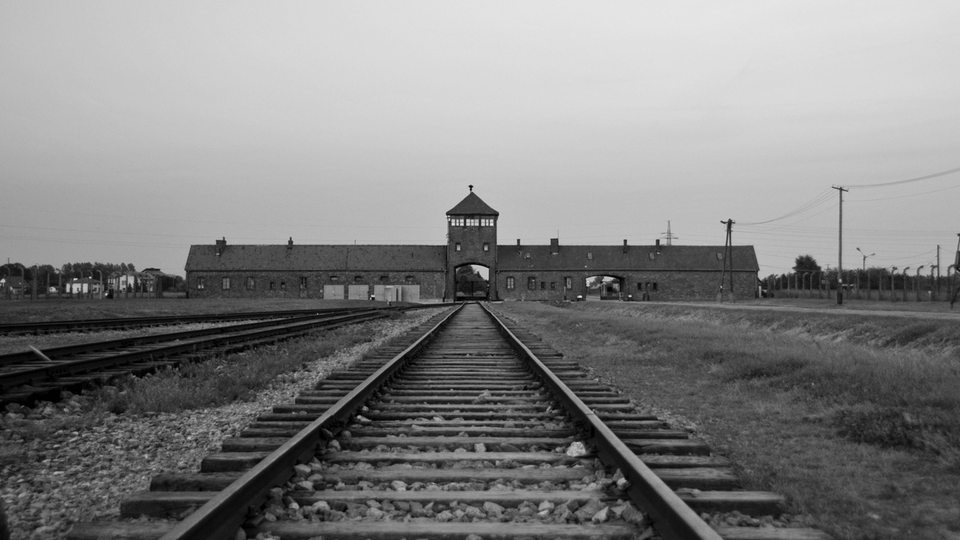 Eisenbahnzufahrt ins ehemalige KZ Auschwitz (Archivbild)
