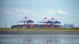 Containerbrücken am Jade-Weser-Port.