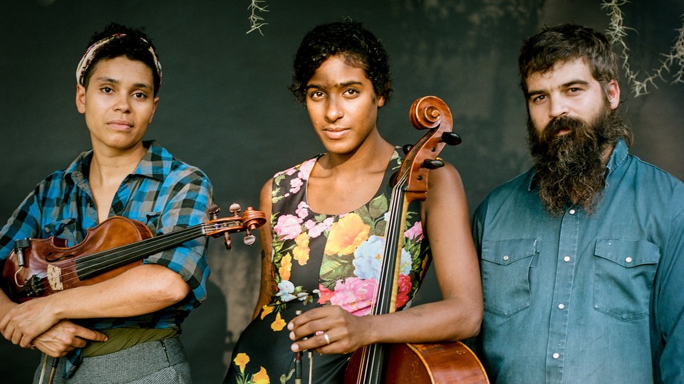 Leyla McCalla und Band