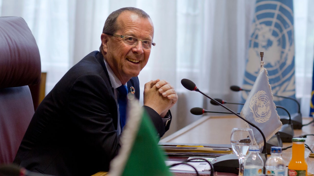 Der UN-Beauftragte für Libyen, Martin Kobler, nimmt 2017 an Gesprächen über Libyen im Hauptquartier der Arabischen Liga in Kairo, Ägypten, teil