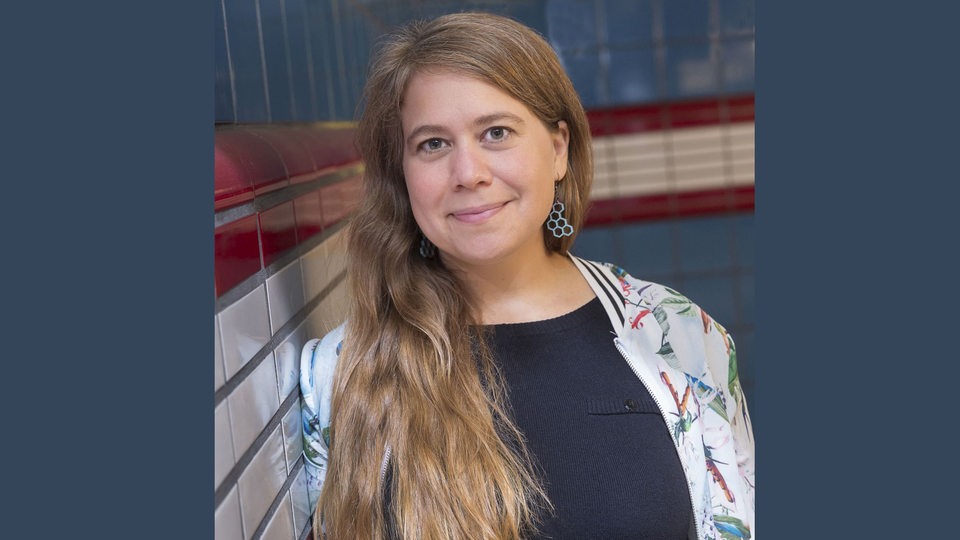 Porträt von Julia von Lucadou