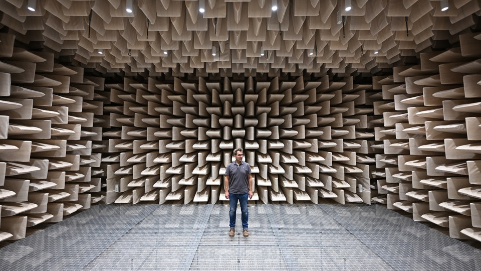 Ein Blick in das renovierte Akustiklabor der Universität Oldenburg